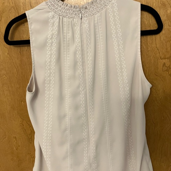 Bundle of two WHBM sleeveless blouses contrast stitching - Picture 6 of 8